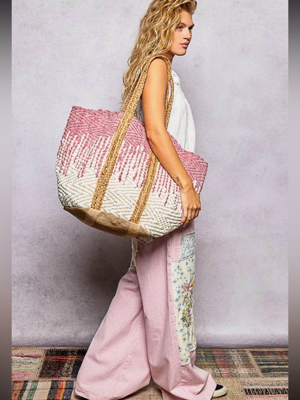 625. Cotton dotted woven boho bag in pink